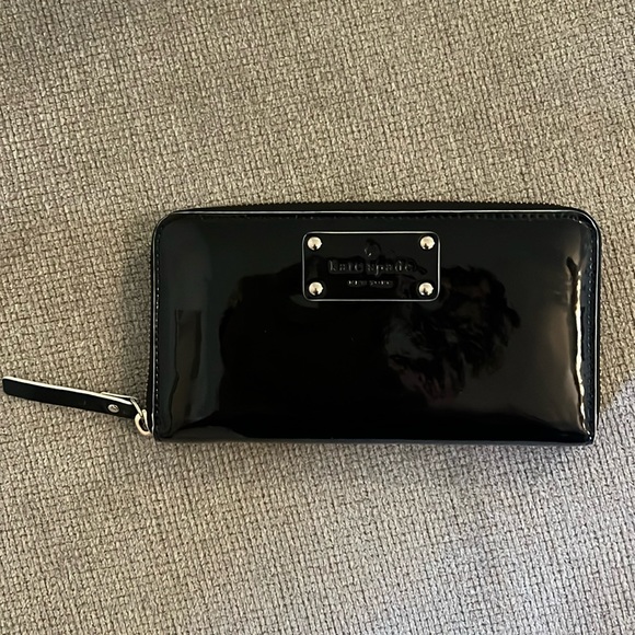 kate spade Handbags - Kate Spade Large Zip Around Wallet